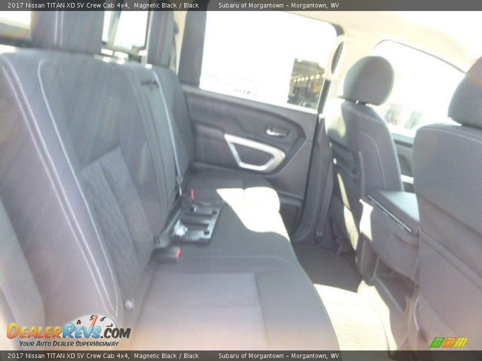 2017 Nissan TITAN XD SV Crew Cab 4x4 Magnetic Black / Black Photo #5