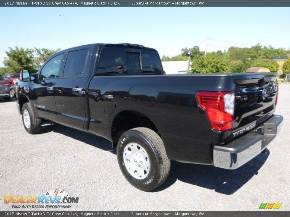 2017 Nissan TITAN XD SV Crew Cab 4x4 Magnetic Black / Black Photo #11