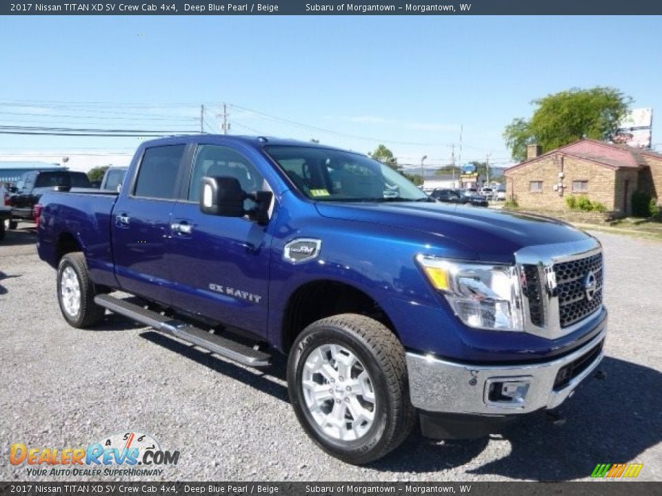 Front 3/4 View of 2017 Nissan TITAN XD SV Crew Cab 4x4 Photo #1