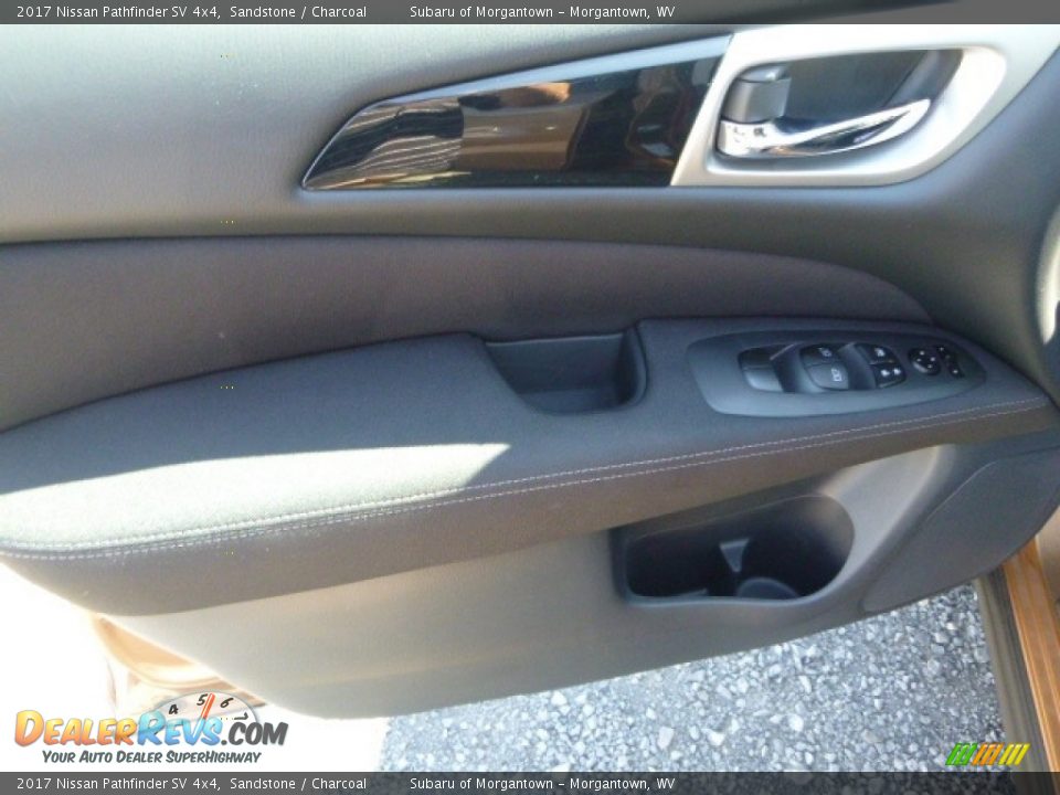 Door Panel of 2017 Nissan Pathfinder SV 4x4 Photo #14
