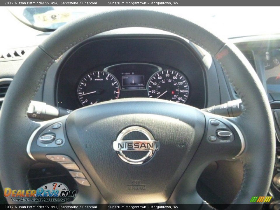 2017 Nissan Pathfinder SV 4x4 Sandstone / Charcoal Photo #19