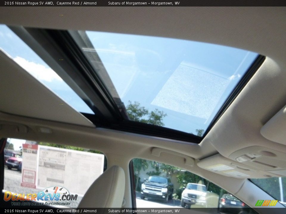 2016 Nissan Rogue SV AWD Cayenne Red / Almond Photo #4