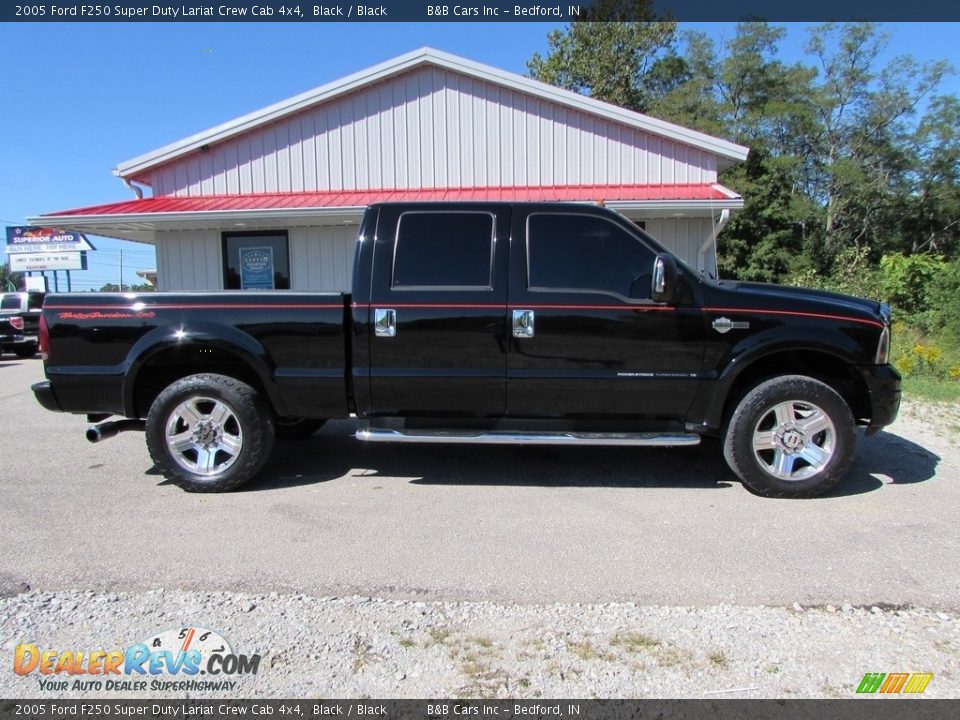 2005 Ford F250 Super Duty Lariat Crew Cab 4x4 Black / Black Photo #2