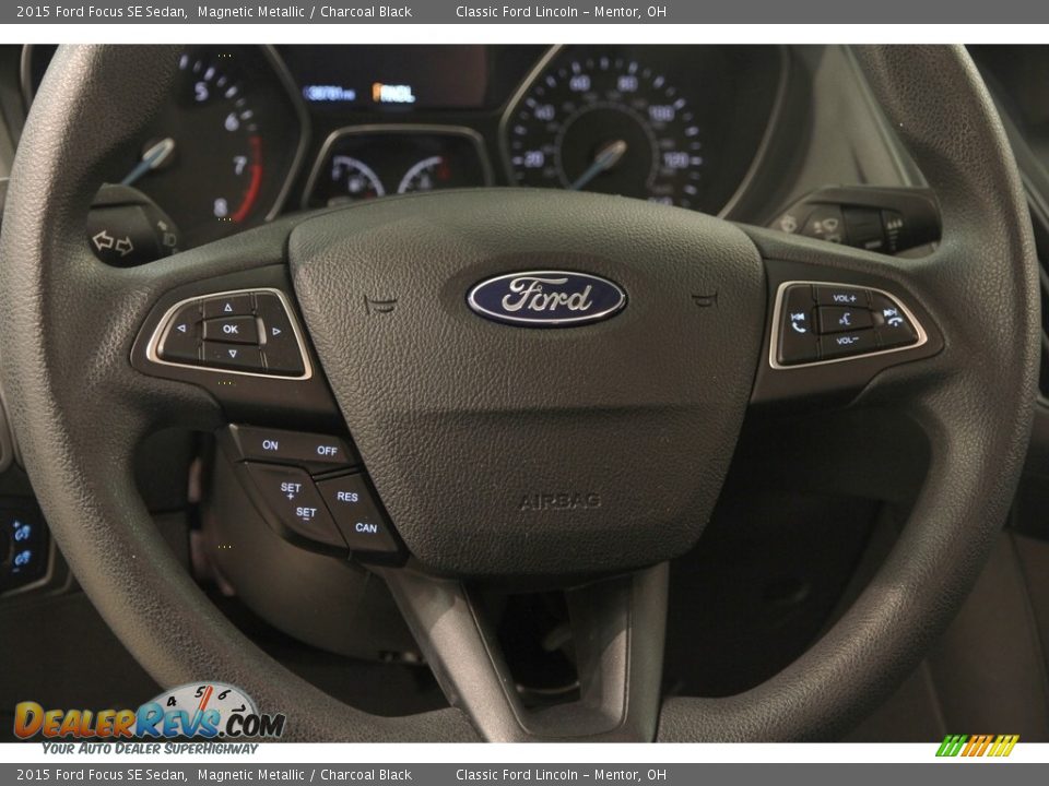 2015 Ford Focus SE Sedan Magnetic Metallic / Charcoal Black Photo #7