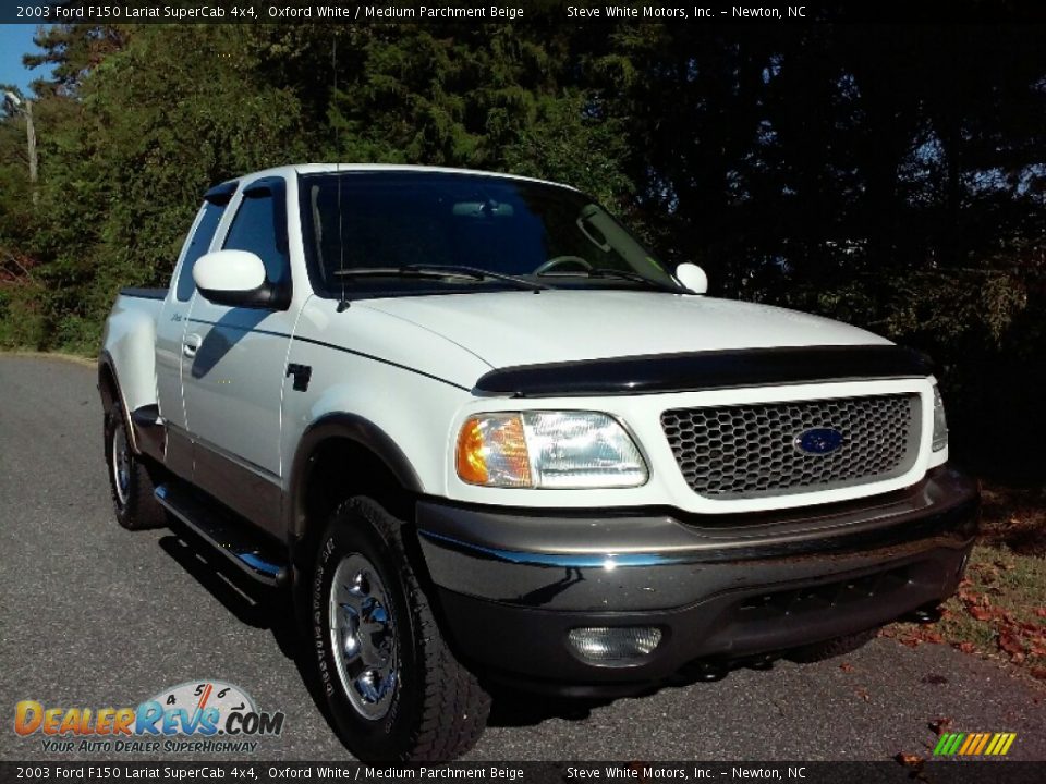 2003 Ford F150 Lariat SuperCab 4x4 Oxford White / Medium Parchment Beige Photo #4