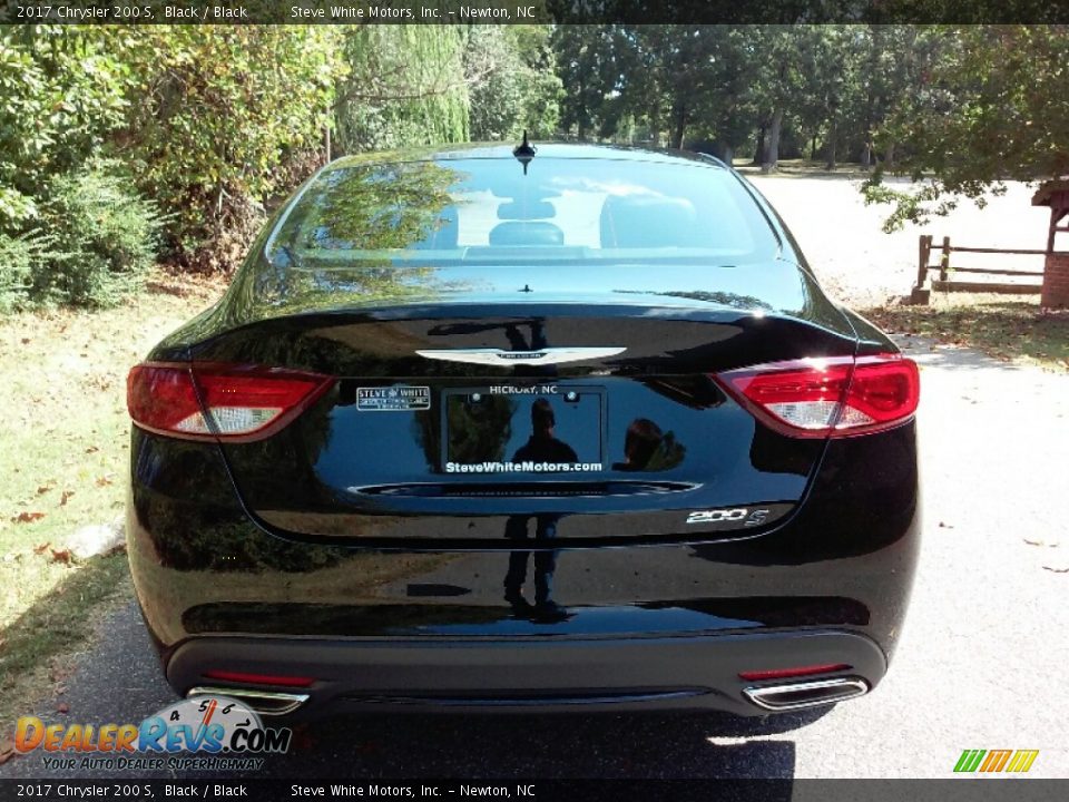 2017 Chrysler 200 S Black / Black Photo #7