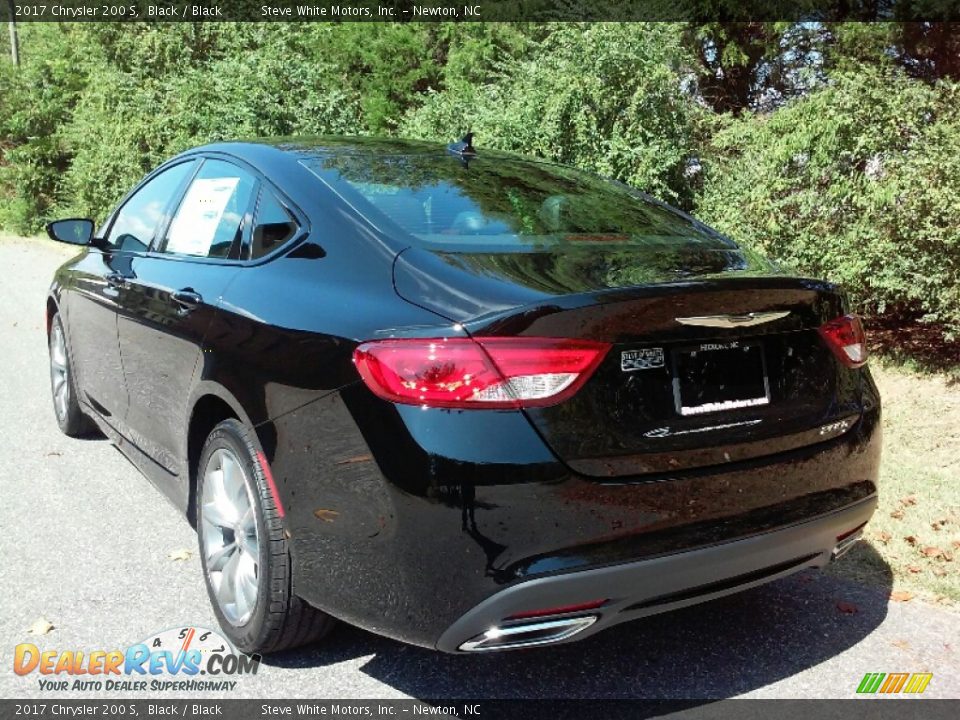 2017 Chrysler 200 S Black / Black Photo #8
