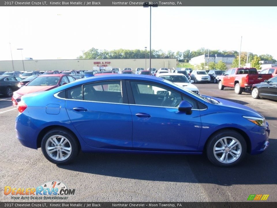 2017 Chevrolet Cruze LT Kinetic Blue Metallic / Jet Black Photo #4