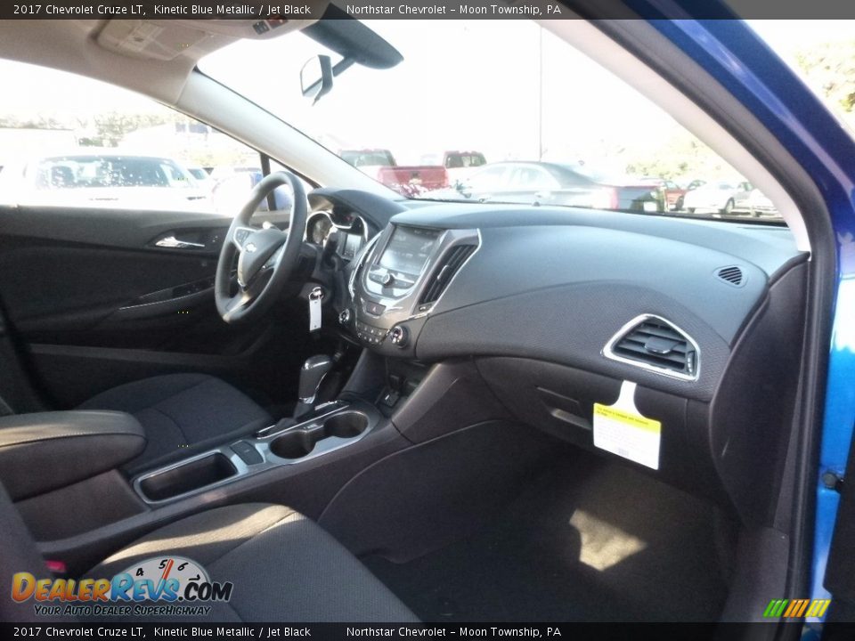 2017 Chevrolet Cruze LT Kinetic Blue Metallic / Jet Black Photo #5