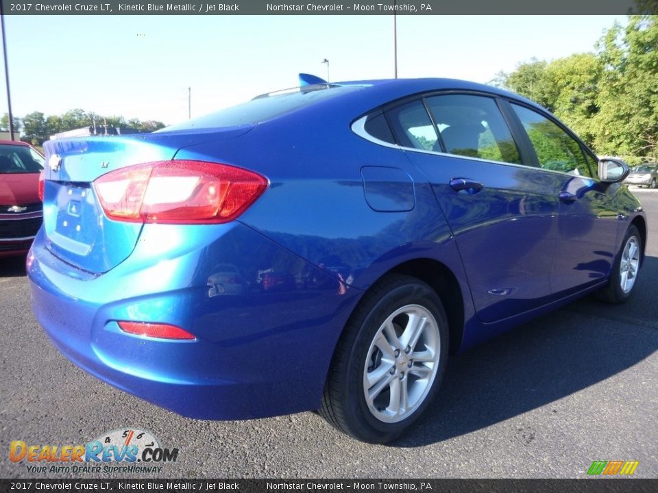 2017 Chevrolet Cruze LT Kinetic Blue Metallic / Jet Black Photo #6