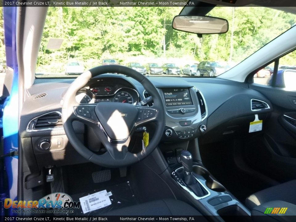 2017 Chevrolet Cruze LT Kinetic Blue Metallic / Jet Black Photo #13