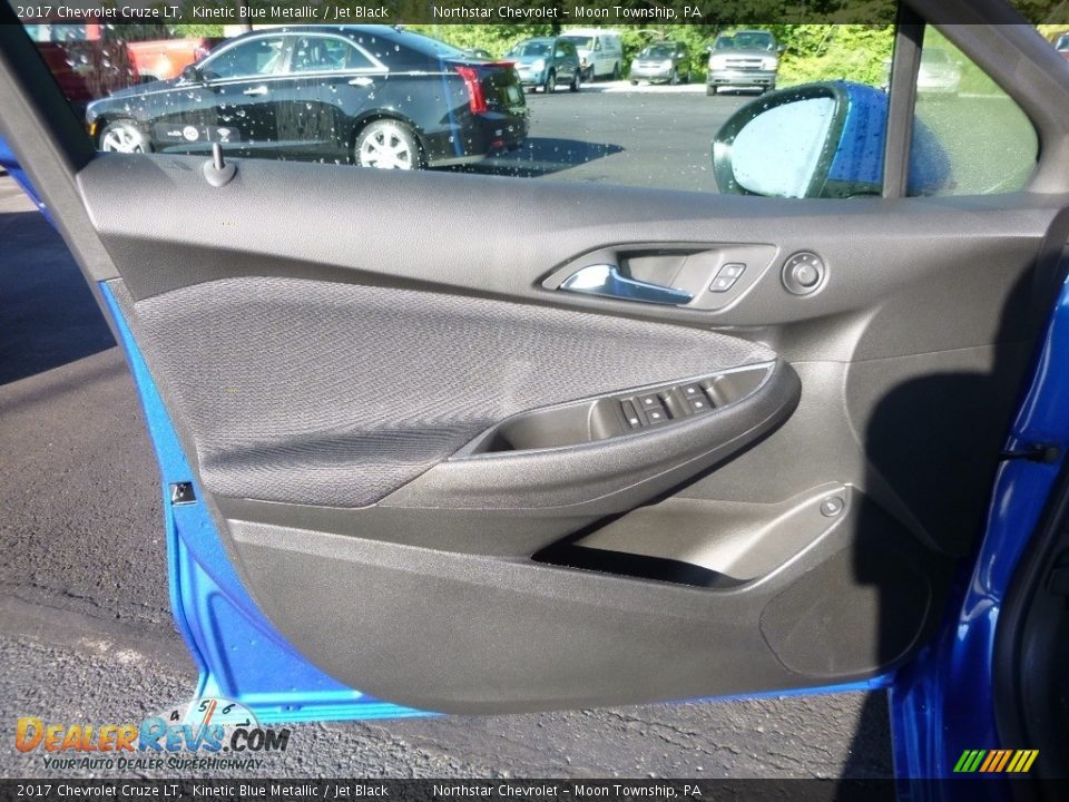 2017 Chevrolet Cruze LT Kinetic Blue Metallic / Jet Black Photo #14