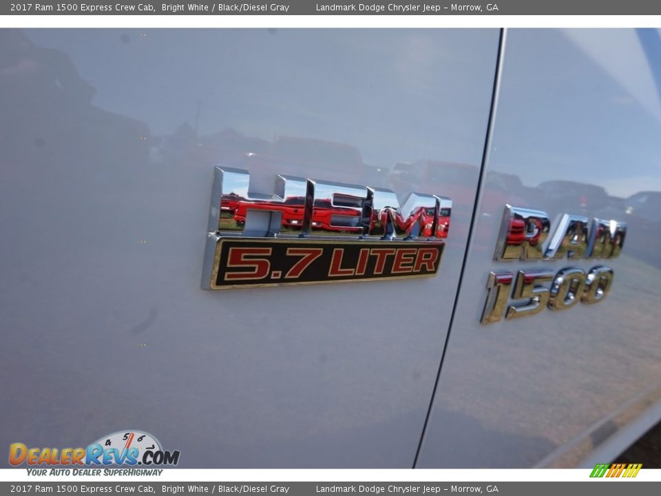 2017 Ram 1500 Express Crew Cab Bright White / Black/Diesel Gray Photo #6