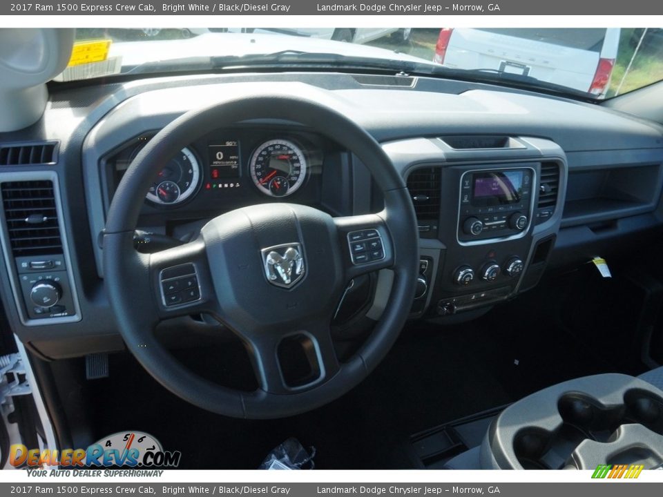 2017 Ram 1500 Express Crew Cab Bright White / Black/Diesel Gray Photo #8