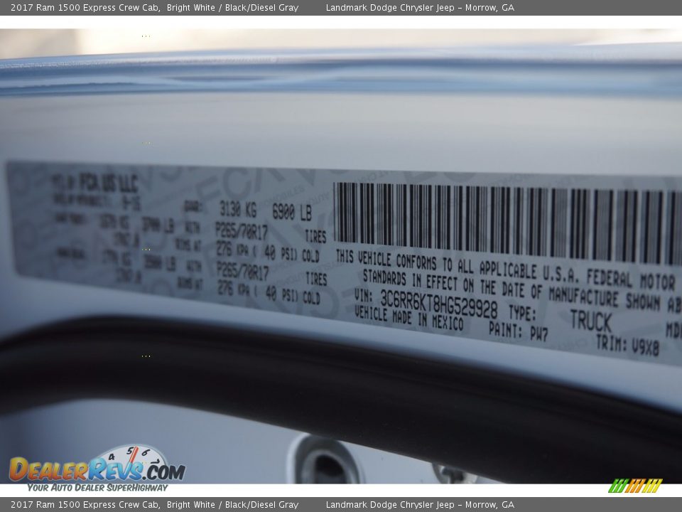 2017 Ram 1500 Express Crew Cab Bright White / Black/Diesel Gray Photo #10