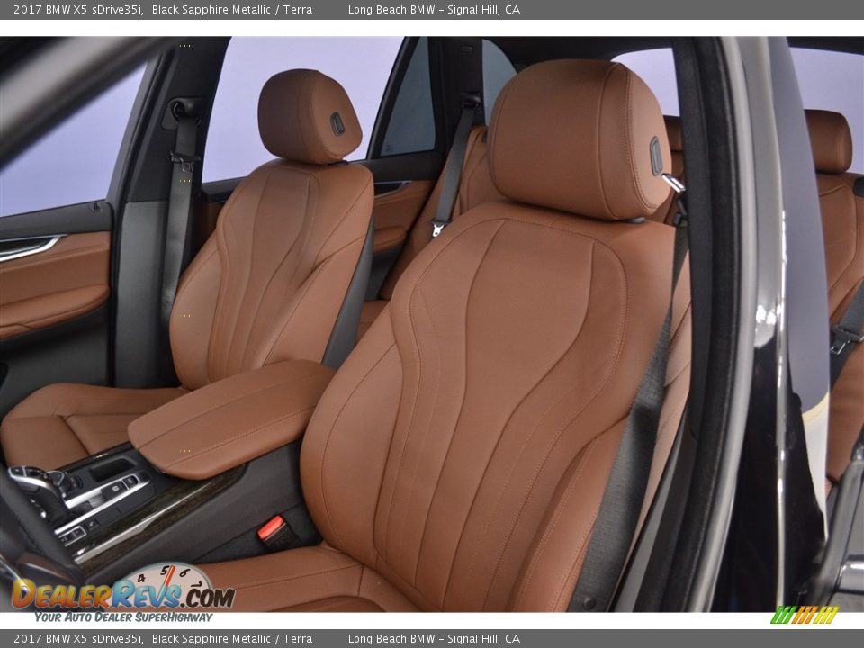 Front Seat of 2017 BMW X5 sDrive35i Photo #7