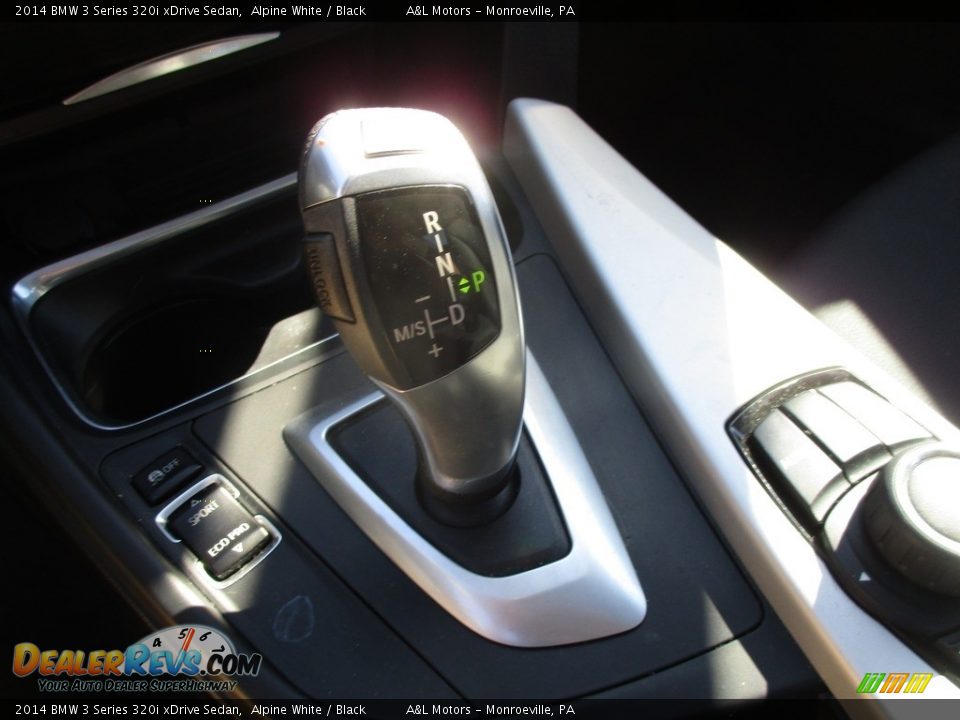 2014 BMW 3 Series 320i xDrive Sedan Alpine White / Black Photo #16