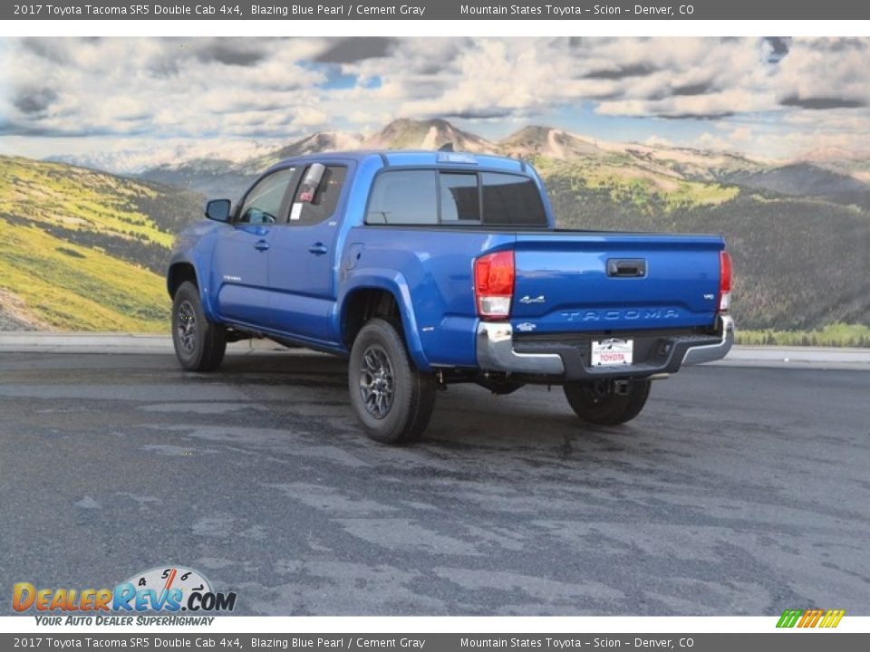 2017 Toyota Tacoma SR5 Double Cab 4x4 Blazing Blue Pearl / Cement Gray Photo #3