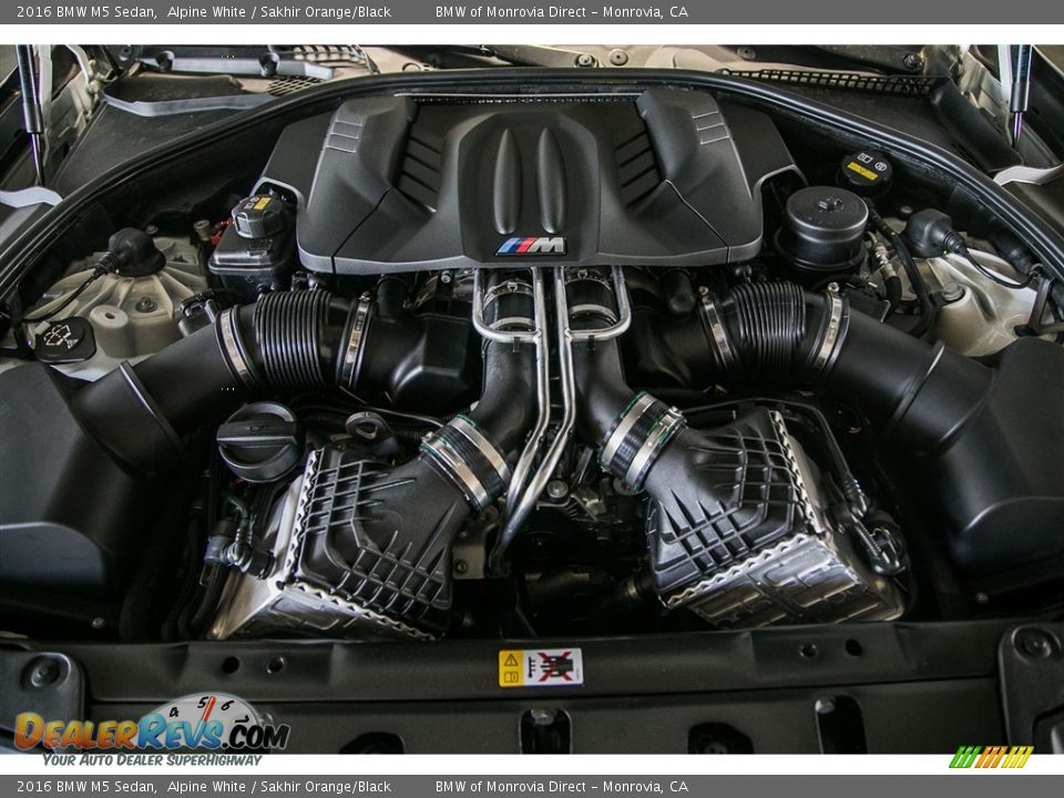 2016 BMW M5 Sedan 4.4 Liter M DI TwinPower Turbocharged DOHC 32-Valve VVT V8 Engine Photo #8