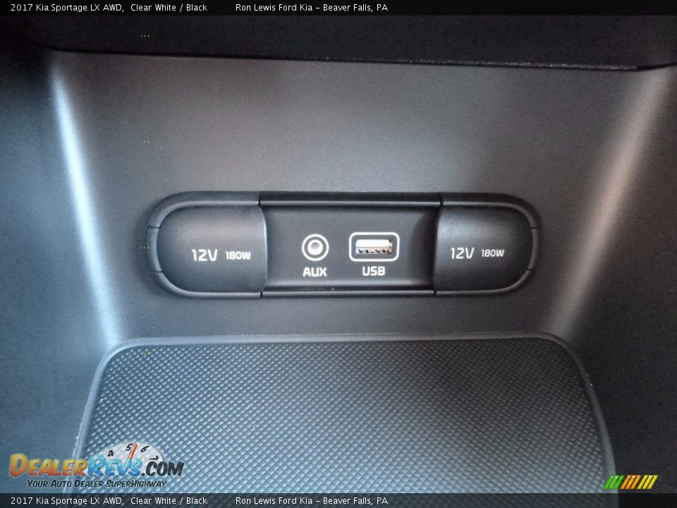 2017 Kia Sportage LX AWD Clear White / Black Photo #18