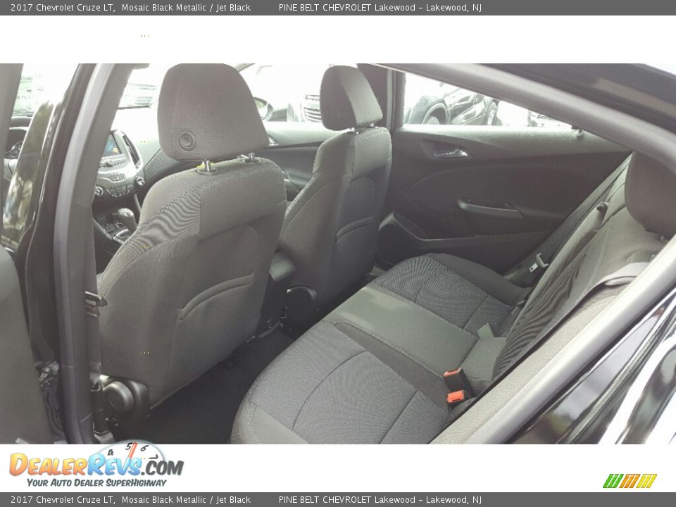 2017 Chevrolet Cruze LT Mosaic Black Metallic / Jet Black Photo #8