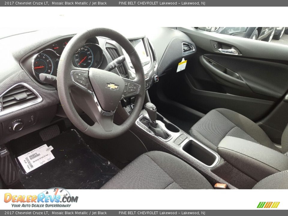 2017 Chevrolet Cruze LT Mosaic Black Metallic / Jet Black Photo #9