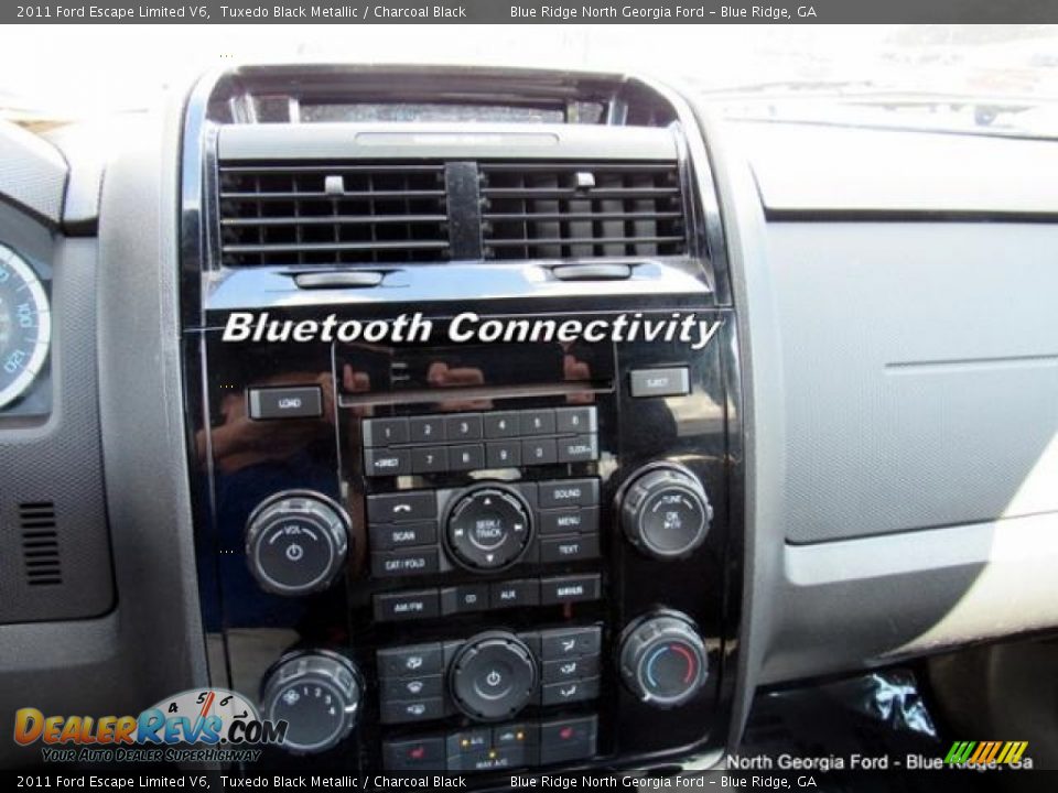 2011 Ford Escape Limited V6 Tuxedo Black Metallic / Charcoal Black Photo #20