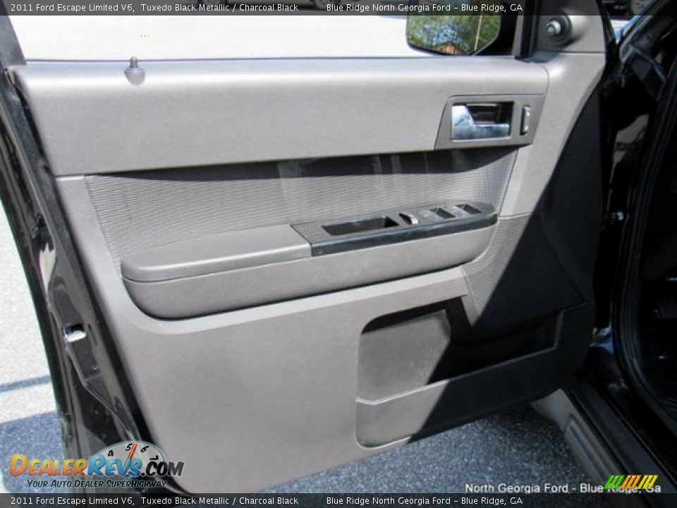 2011 Ford Escape Limited V6 Tuxedo Black Metallic / Charcoal Black Photo #27