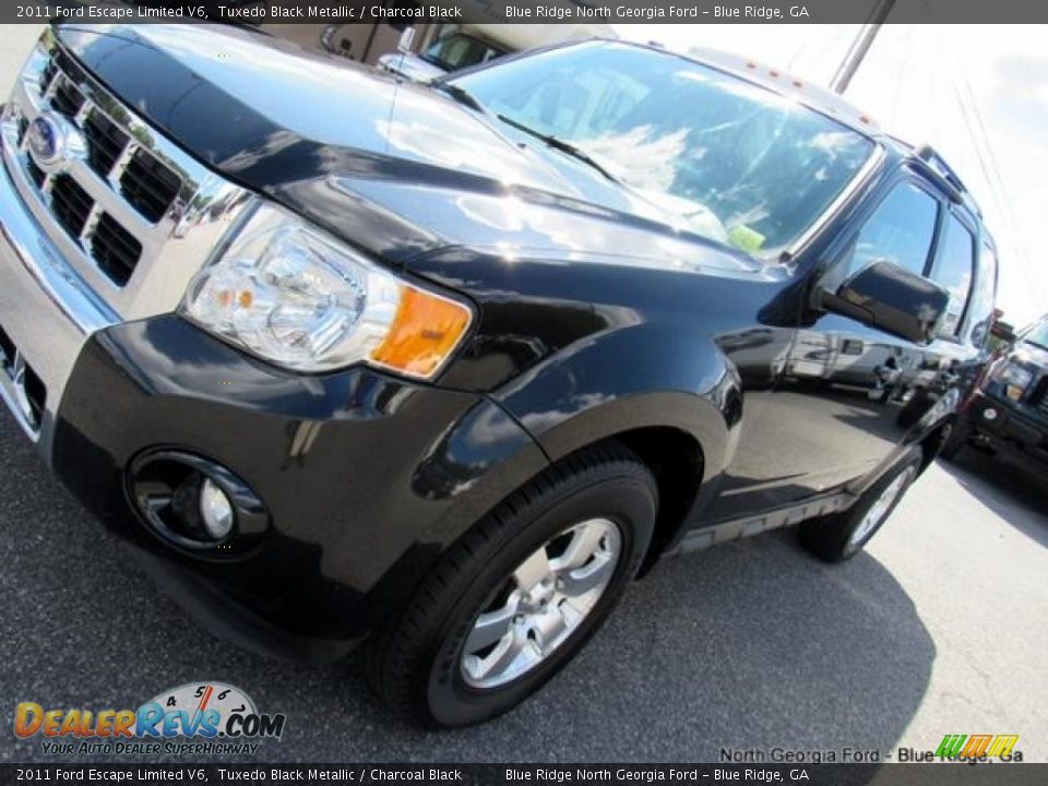 2011 Ford Escape Limited V6 Tuxedo Black Metallic / Charcoal Black Photo #32