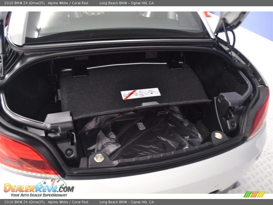 2016 BMW Z4 sDrive35i Trunk Photo #10