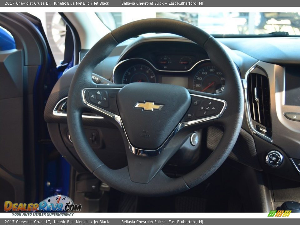 2017 Chevrolet Cruze LT Kinetic Blue Metallic / Jet Black Photo #13