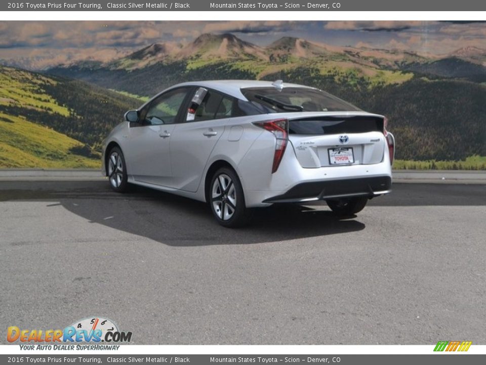 2016 Toyota Prius Four Touring Classic Silver Metallic / Black Photo #3