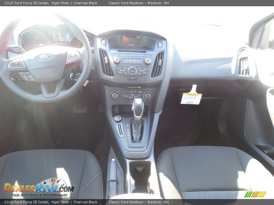 2016 Ford Focus SE Sedan Ingot Silver / Charcoal Black Photo #3