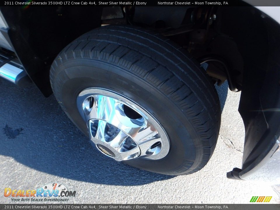 2011 Chevrolet Silverado 3500HD LTZ Crew Cab 4x4 Sheer Silver Metallic / Ebony Photo #14