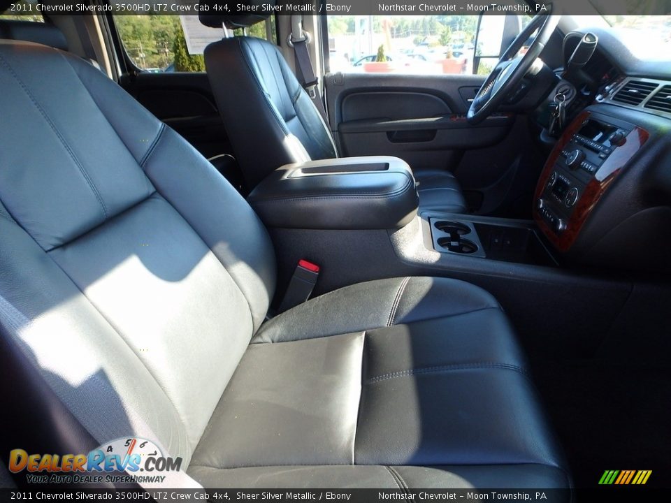 2011 Chevrolet Silverado 3500HD LTZ Crew Cab 4x4 Sheer Silver Metallic / Ebony Photo #15