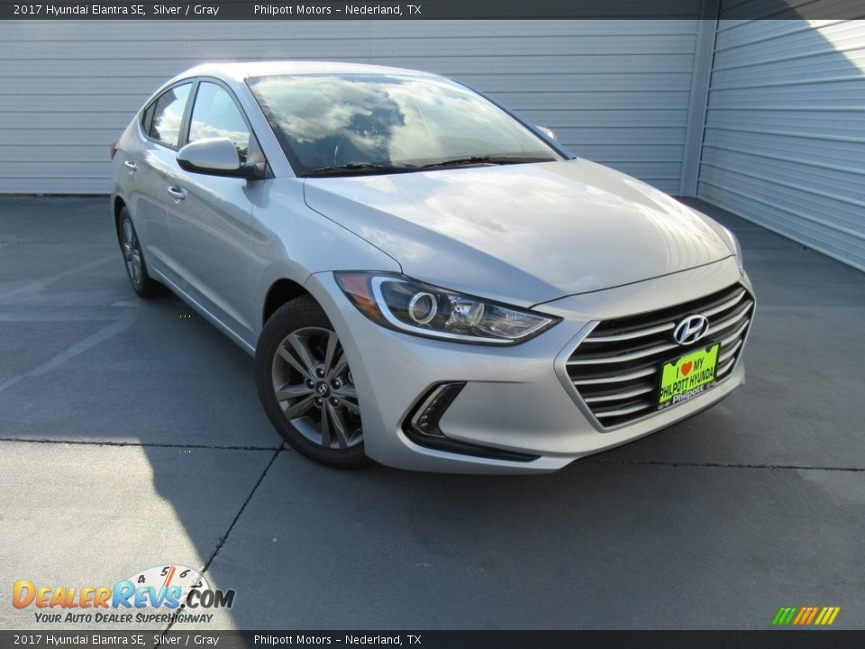 2017 Hyundai Elantra SE Silver / Gray Photo #2