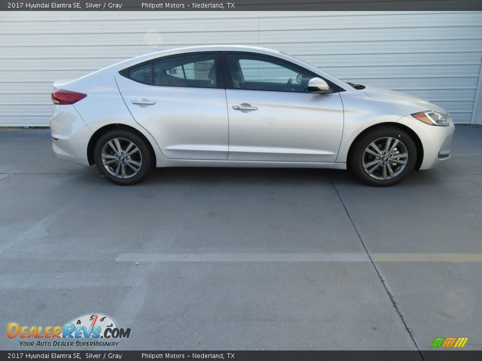 2017 Hyundai Elantra SE Silver / Gray Photo #3