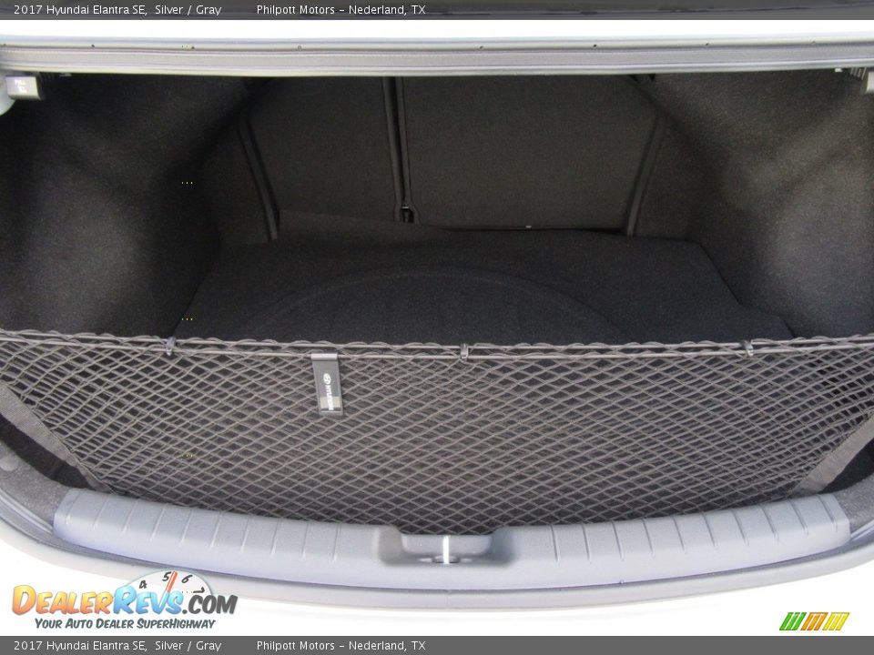 2017 Hyundai Elantra SE Silver / Gray Photo #15