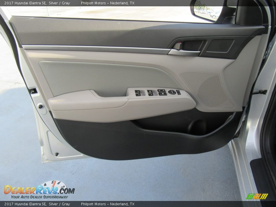 2017 Hyundai Elantra SE Silver / Gray Photo #19