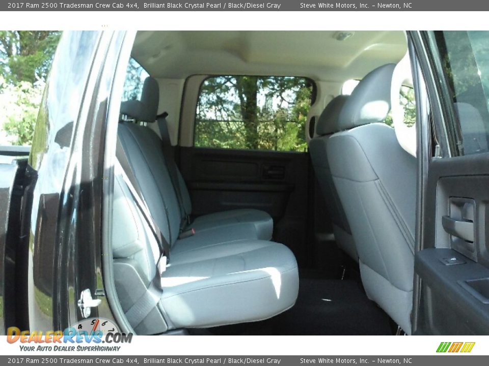 2017 Ram 2500 Tradesman Crew Cab 4x4 Brilliant Black Crystal Pearl / Black/Diesel Gray Photo #1