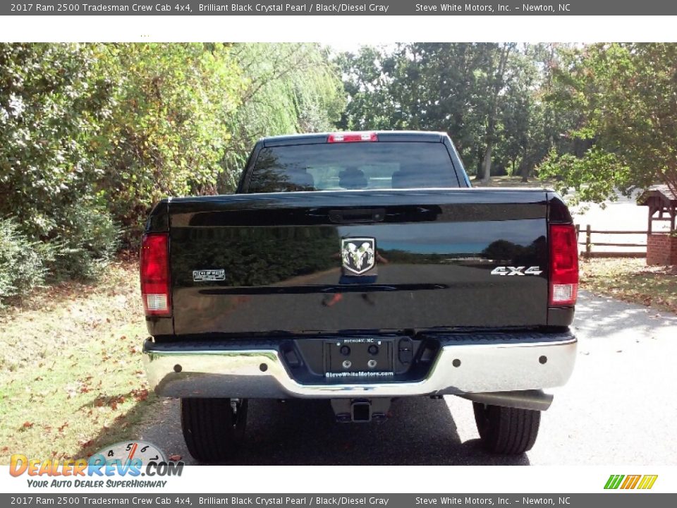2017 Ram 2500 Tradesman Crew Cab 4x4 Brilliant Black Crystal Pearl / Black/Diesel Gray Photo #7