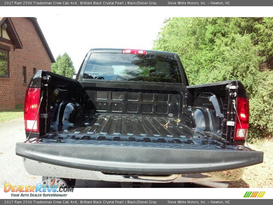 2017 Ram 2500 Tradesman Crew Cab 4x4 Brilliant Black Crystal Pearl / Black/Diesel Gray Photo #11