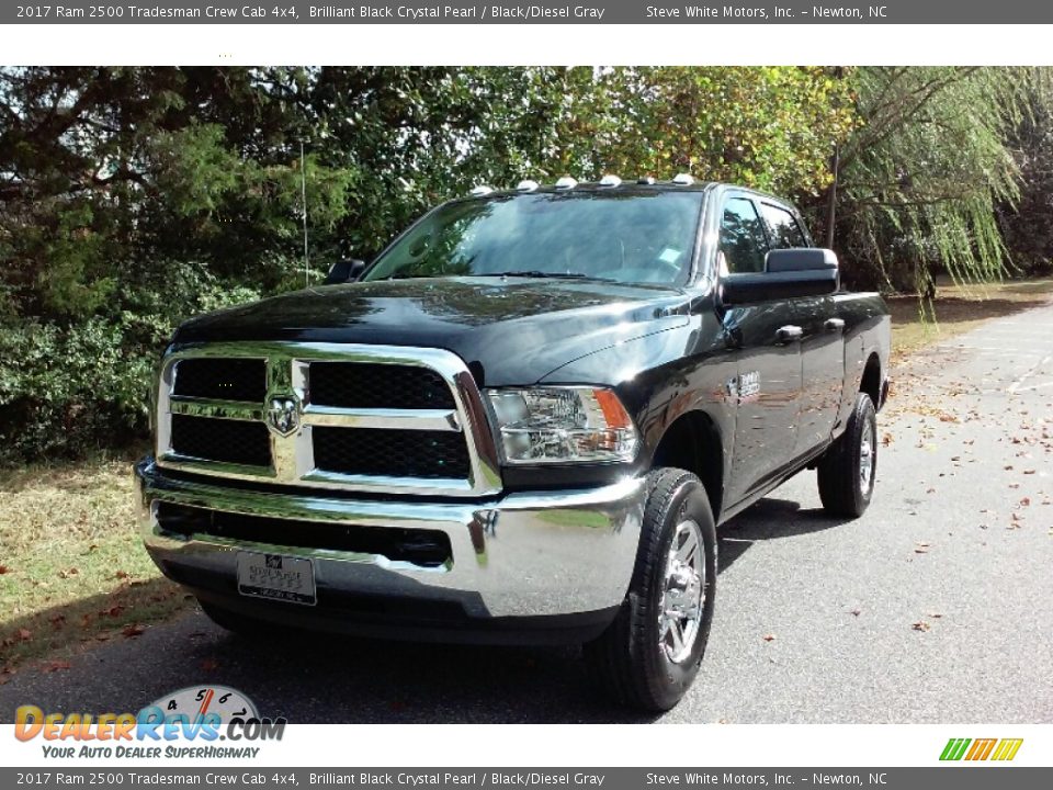 2017 Ram 2500 Tradesman Crew Cab 4x4 Brilliant Black Crystal Pearl / Black/Diesel Gray Photo #15