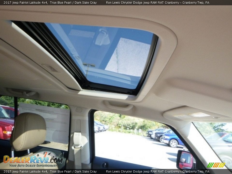 2017 Jeep Patriot Latitude 4x4 True Blue Pearl / Dark Slate Gray Photo #11