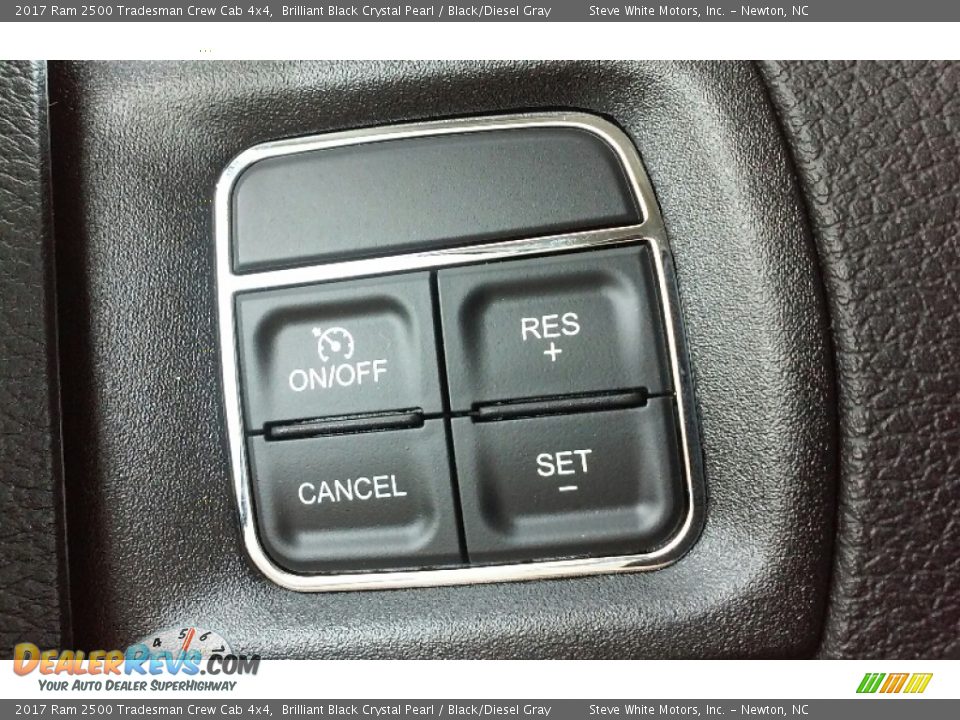 2017 Ram 2500 Tradesman Crew Cab 4x4 Brilliant Black Crystal Pearl / Black/Diesel Gray Photo #22