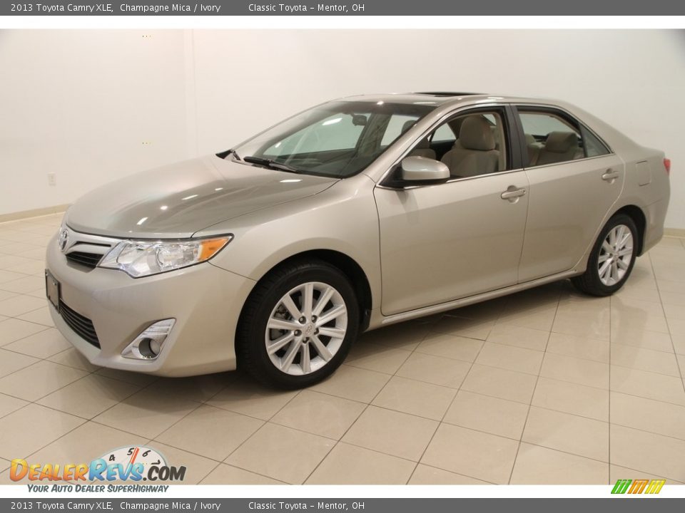 2013 Toyota Camry XLE Champagne Mica / Ivory Photo #1
