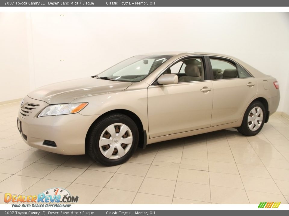 2007 Toyota Camry LE Desert Sand Mica / Bisque Photo #3
