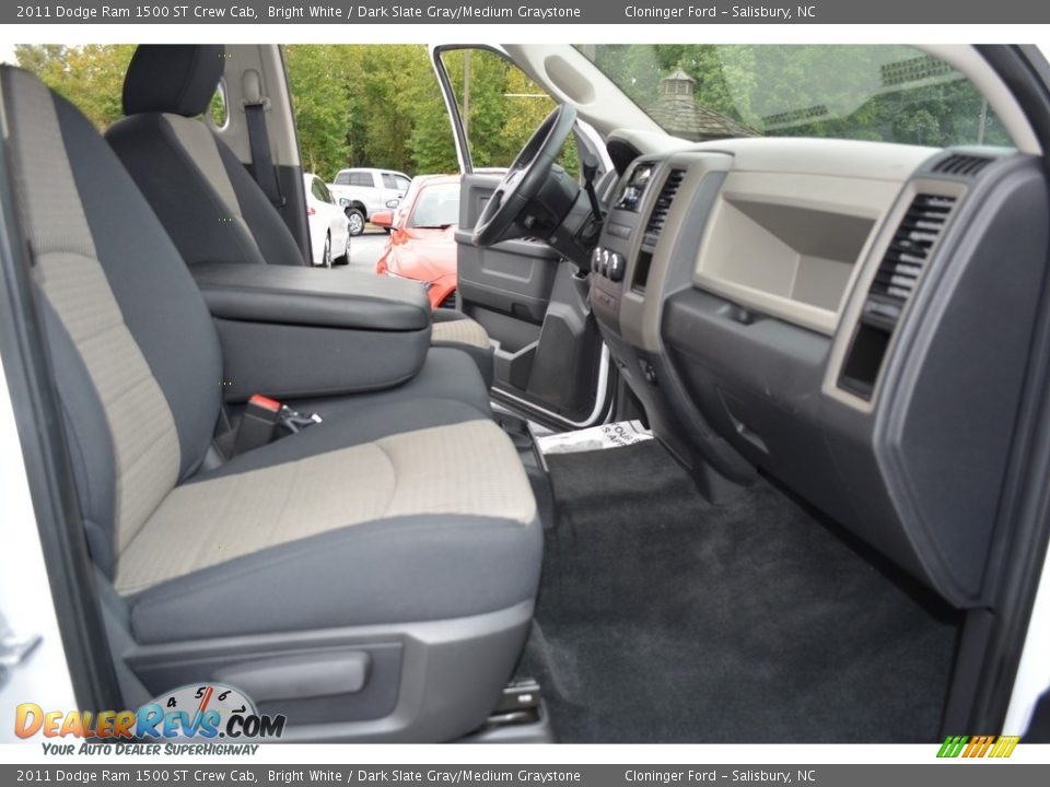 2011 Dodge Ram 1500 ST Crew Cab Bright White / Dark Slate Gray/Medium Graystone Photo #16