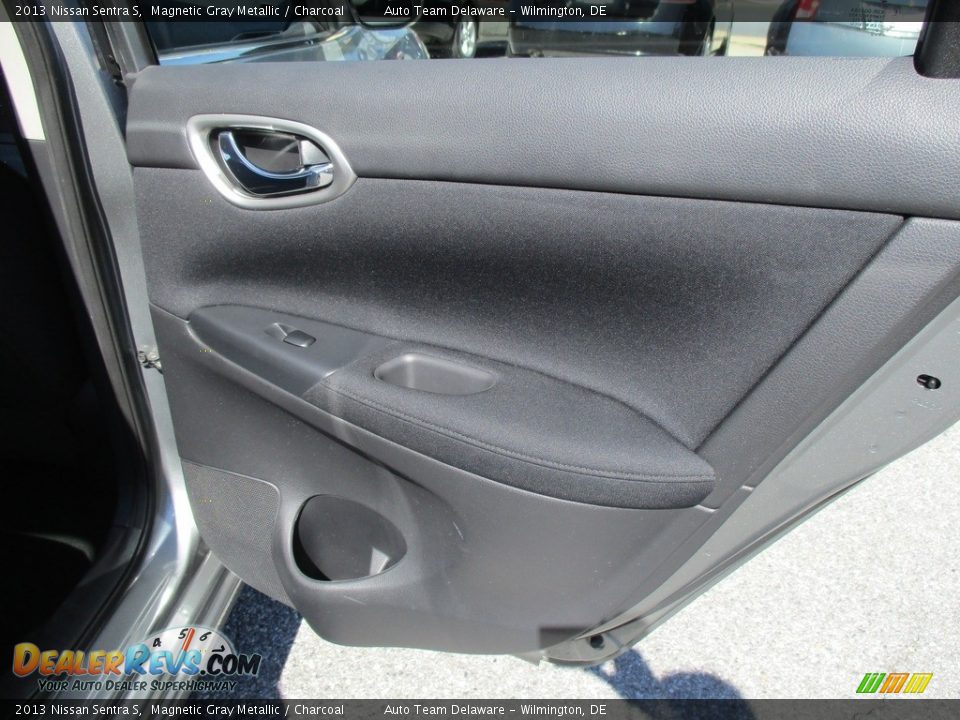 2013 Nissan Sentra S Magnetic Gray Metallic / Charcoal Photo #17