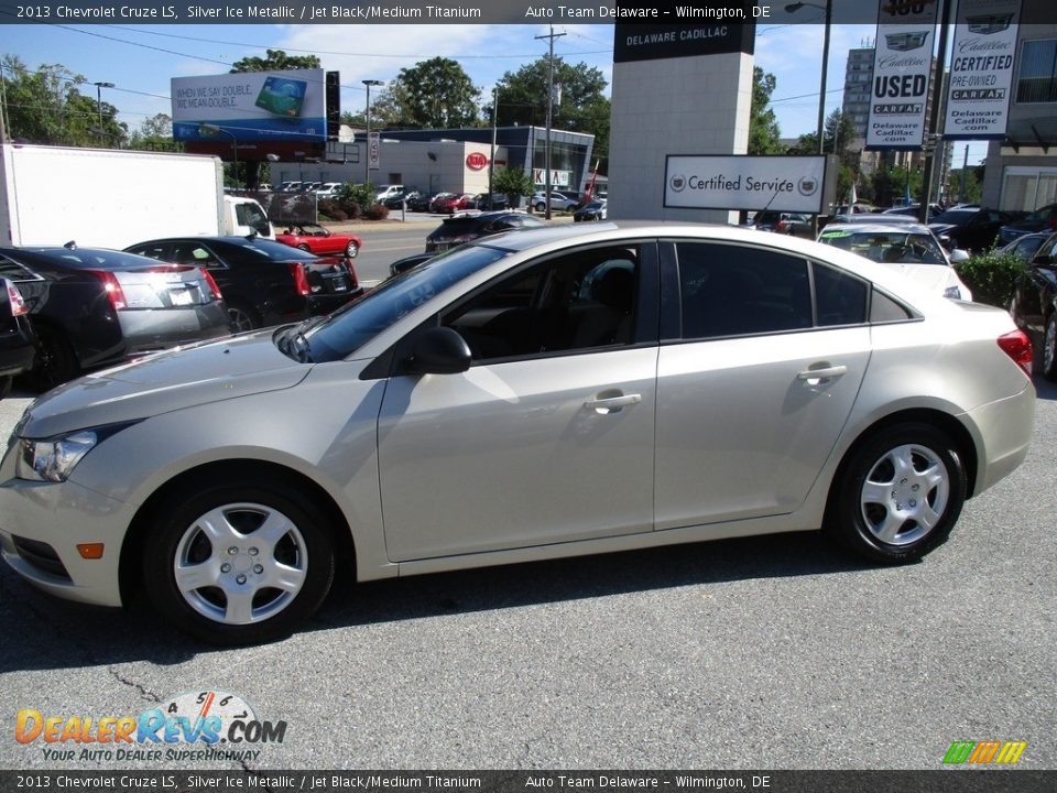 2013 Chevrolet Cruze LS Silver Ice Metallic / Jet Black/Medium Titanium Photo #3